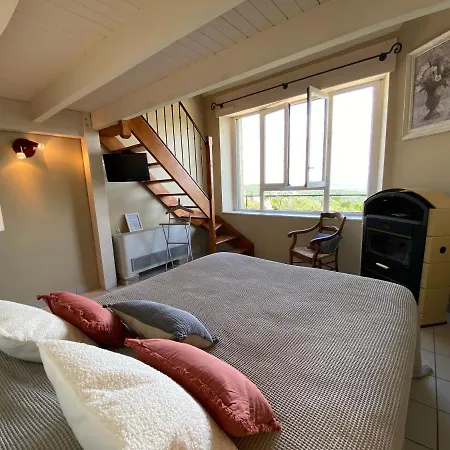 De La Tour De Brison Hotell