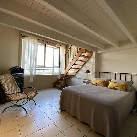 Hotel De La Tour De Brison 3*